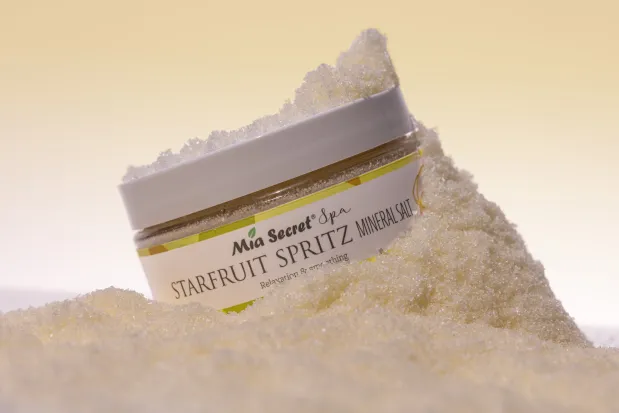 Mineral Salt Starfruit Spritz